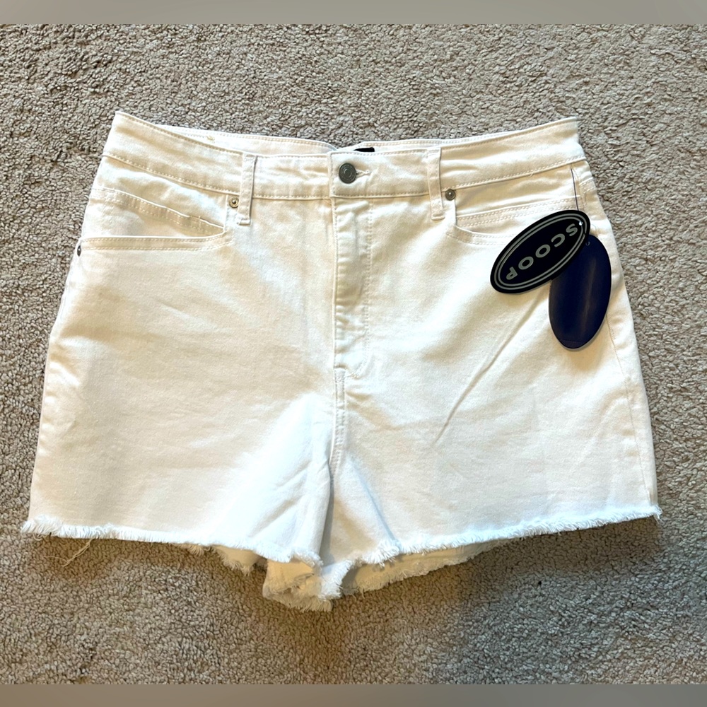 NWT Scoop White Denim Shorts